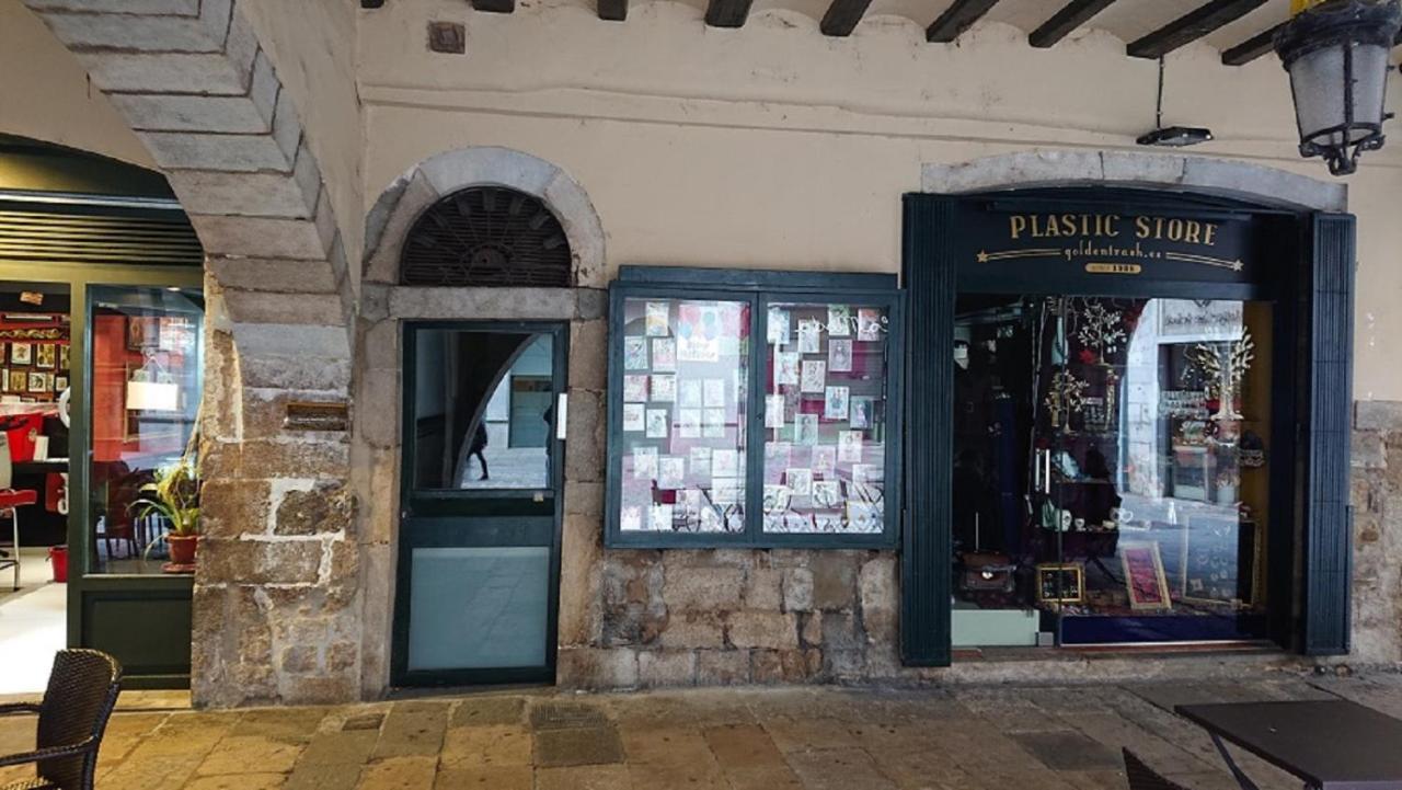 Bravissimo Placa Del Vi, Authentic Historic Apartment Gerona Buitenkant foto